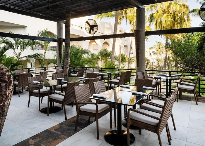 Grand Decameron Cabos, A Trademark (adults Only)